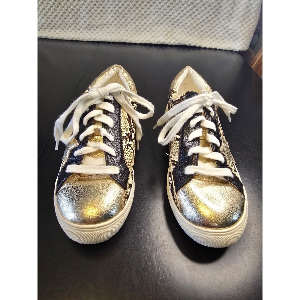 Nature Breeze Gold‎ Snake Print Star Sneakers – Women's Low Top Casual Size 7